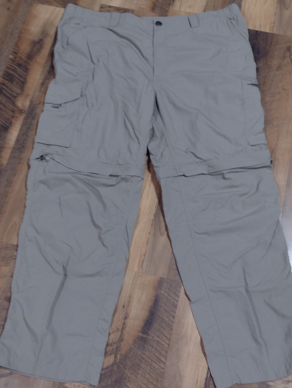 Columbia Men's Convertible Cargo Pants in Light Tan Size 42w